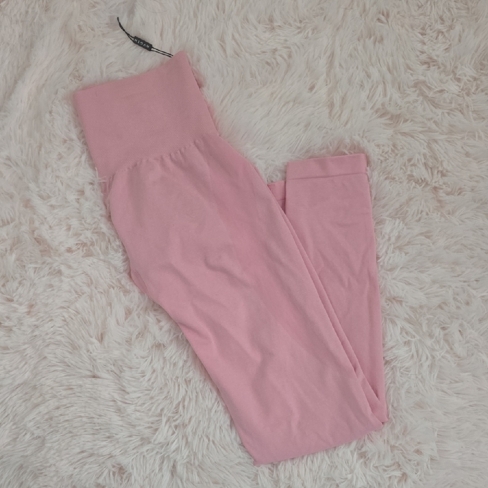 Nwt NVGTN Pink Women's Seamless Leggings